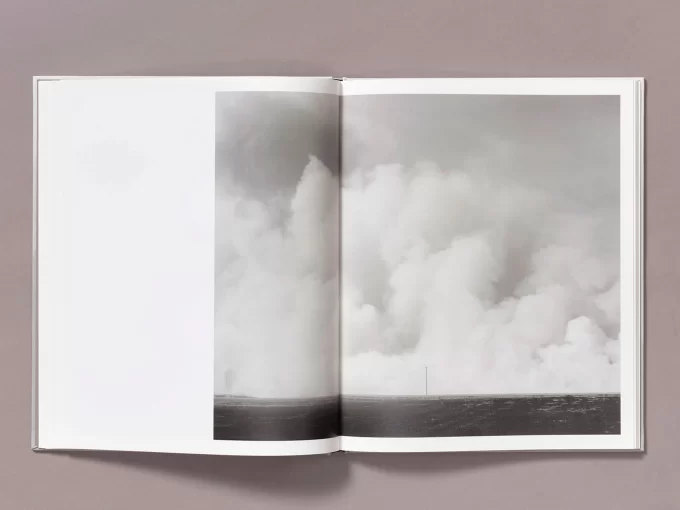 The weight of Ash - Ian Bates - Image 3