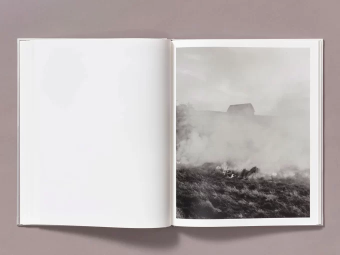 The weight of Ash - Ian Bates - Image 4