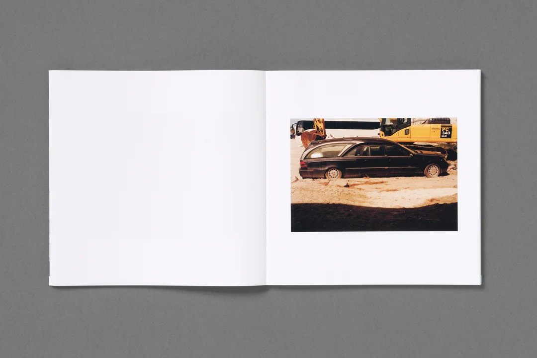 Earthquake Weather - Colin Dodgson - Image 12